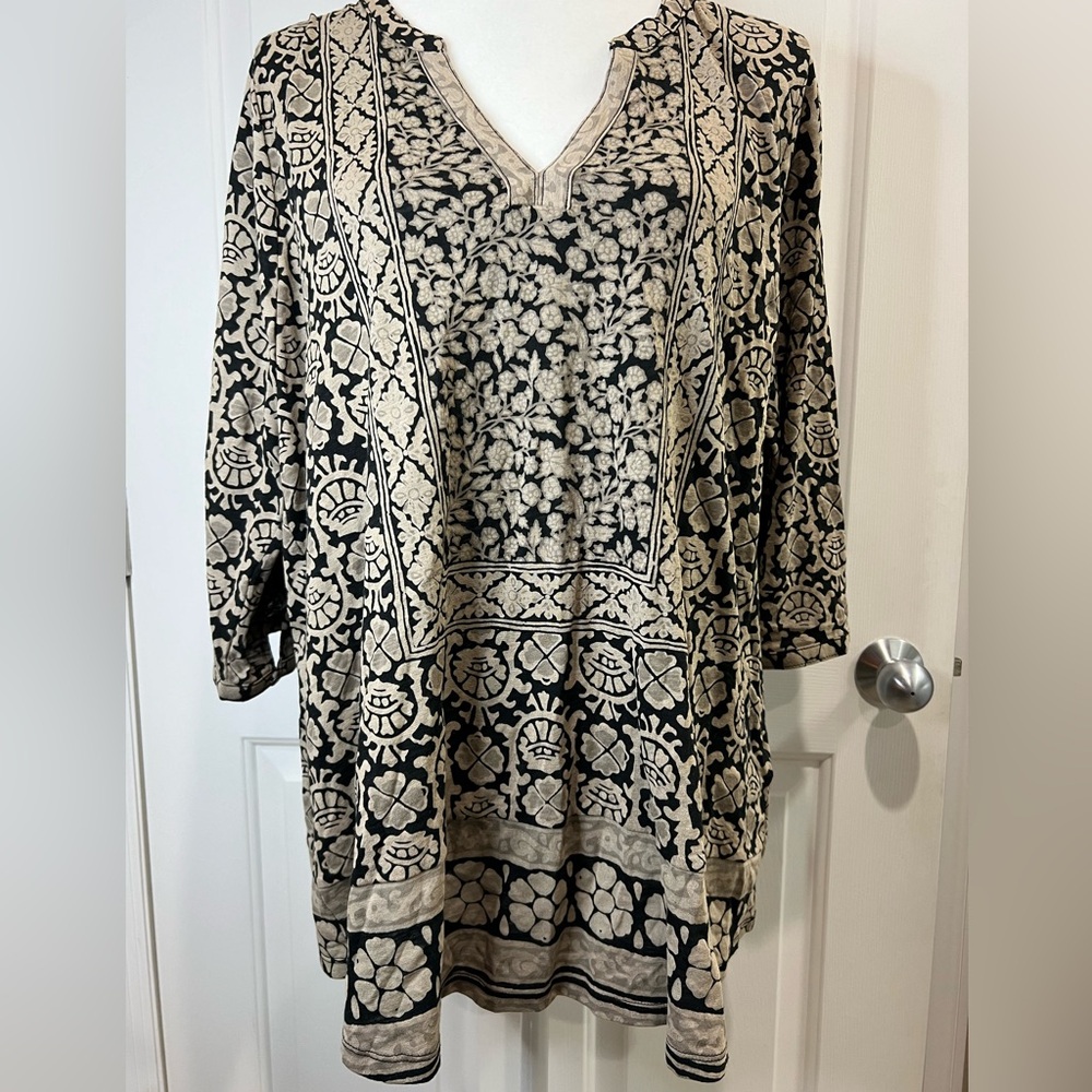 Lucky Brand tan/taupe and black abstract floral boho top size 1X